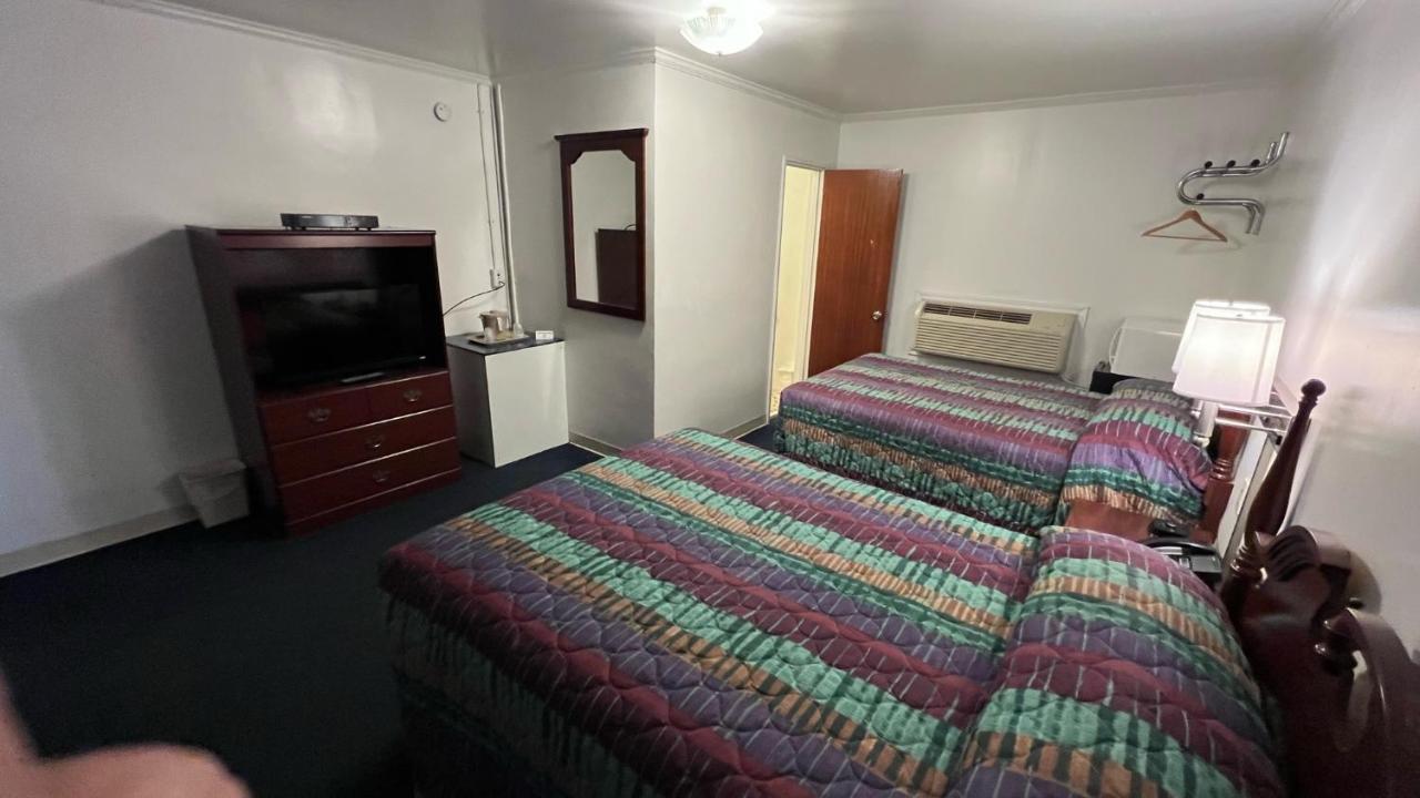 Four Oaks Lodging 스미스필드 외부 사진