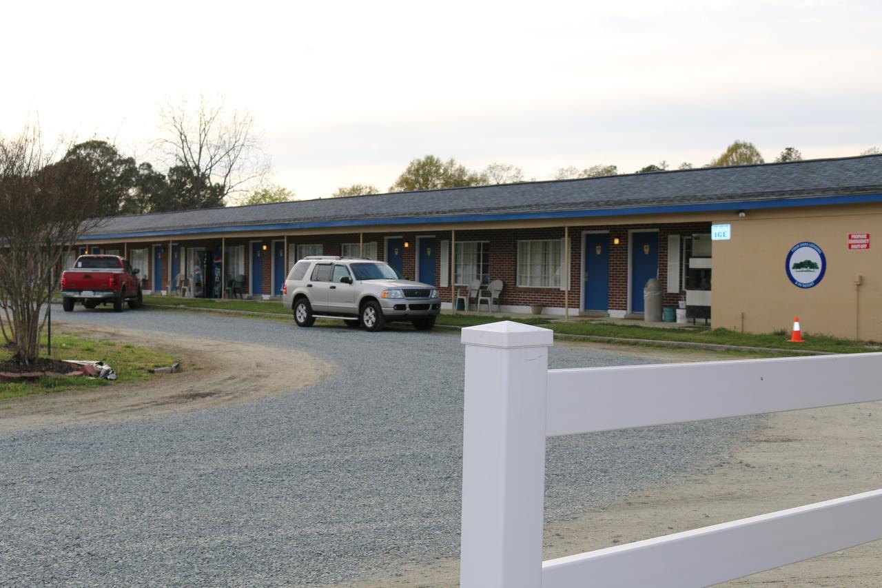 Four Oaks Lodging 스미스필드 외부 사진